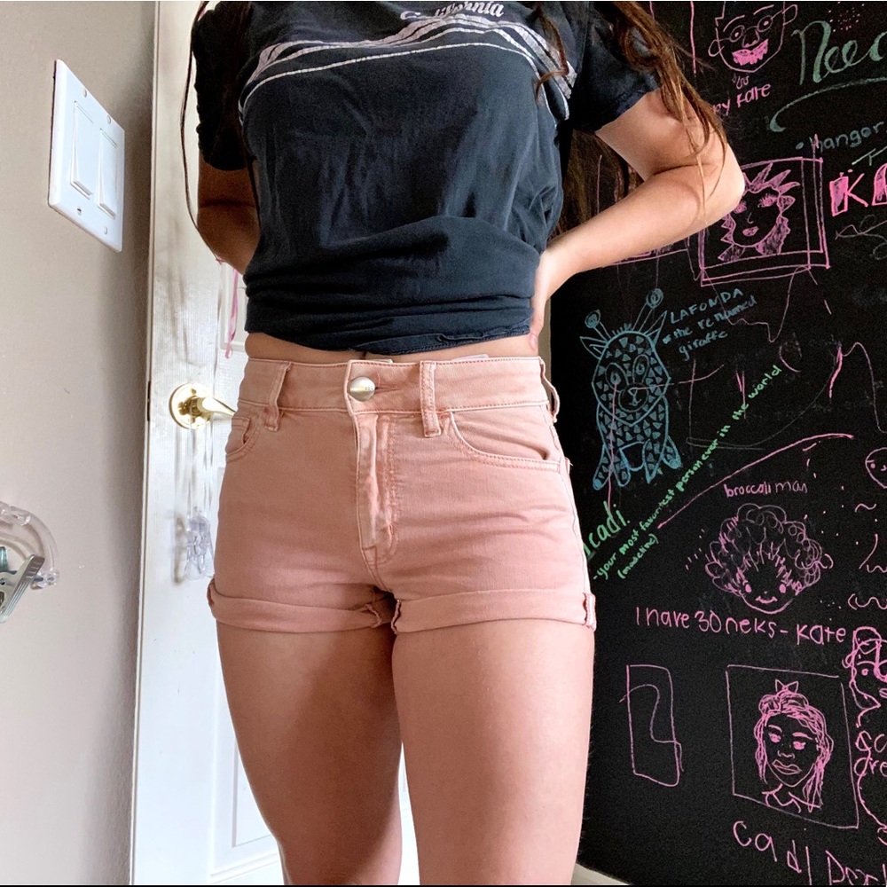 Coral American Eagle shorts